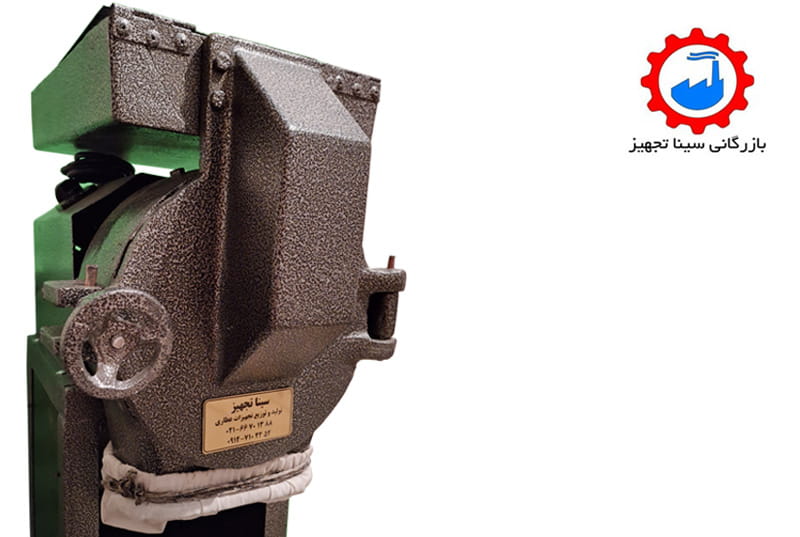 قسمت بالای آسیاب بزرگ ادویه جات صنعتی مناسب عطاری ها و مواد غذایی برند سینا تجهیز مدل 15000